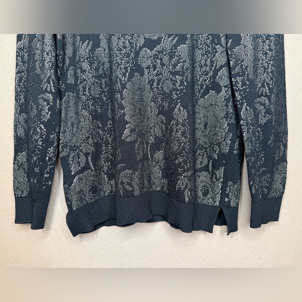 Ann Taylor Black and Cream Floral Patterned Crew Neck Sweater Size Medium Boho - Picture 7 of 16